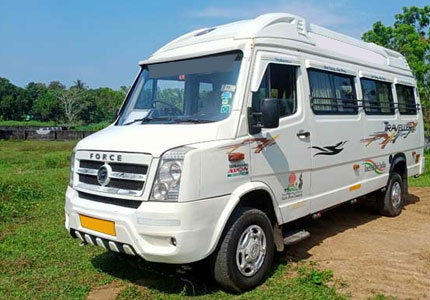 17 Seater Tempo Traveller