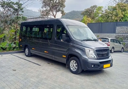 17 Seater Urbania Traveller
