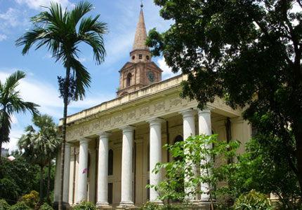 Colonial Kolkata Churches Tour – St. Paul’s Cathedral Visit